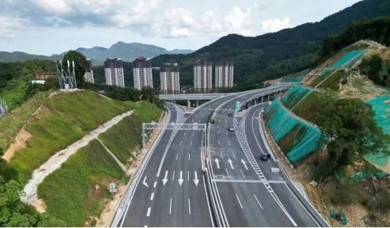 1691993688140916.jpg 01.jpg